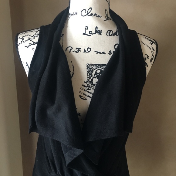 NEW Romeo and Juliet Sweater Vest Size M - Picture 4 of 6